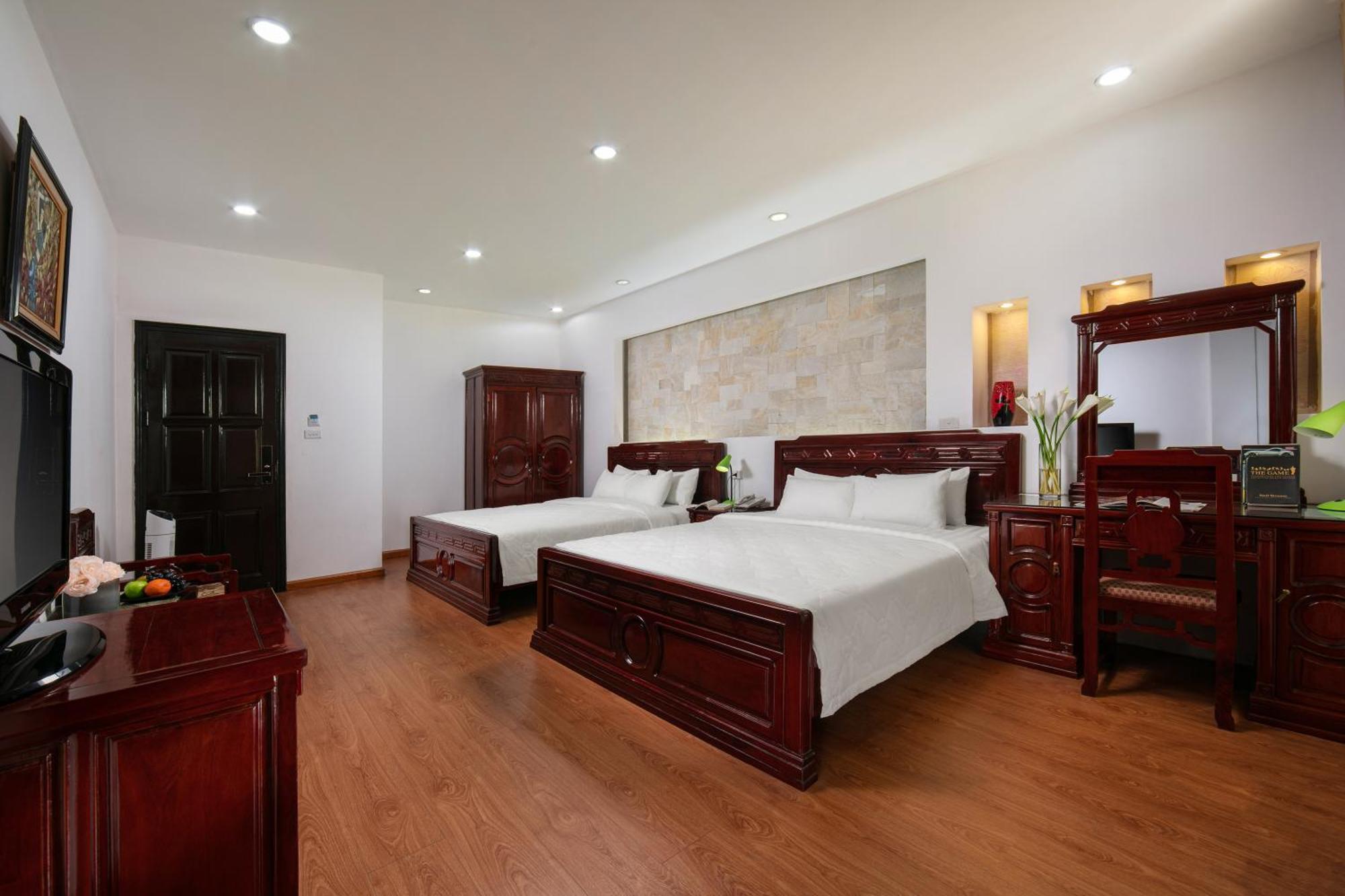 Little Diamond Hotel — Photos 1